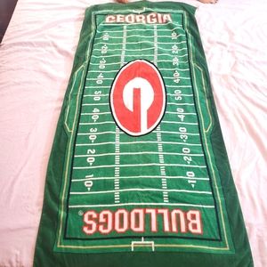GA Bulldogs Football Beach Towel. Pre-owned. In good condition. Go Dawgs.